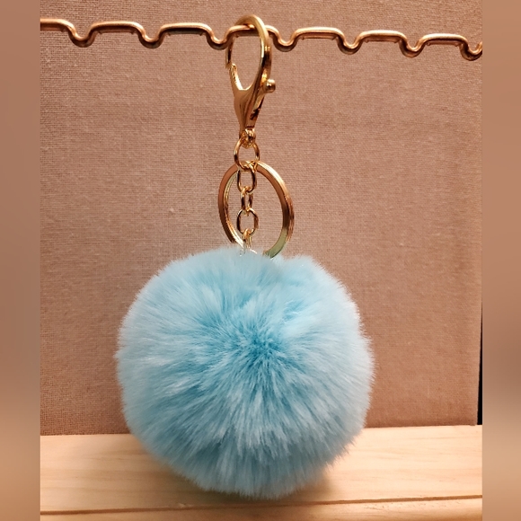 Cute Fashion Faux-Fur Puff Ball - Picture 2 of 8